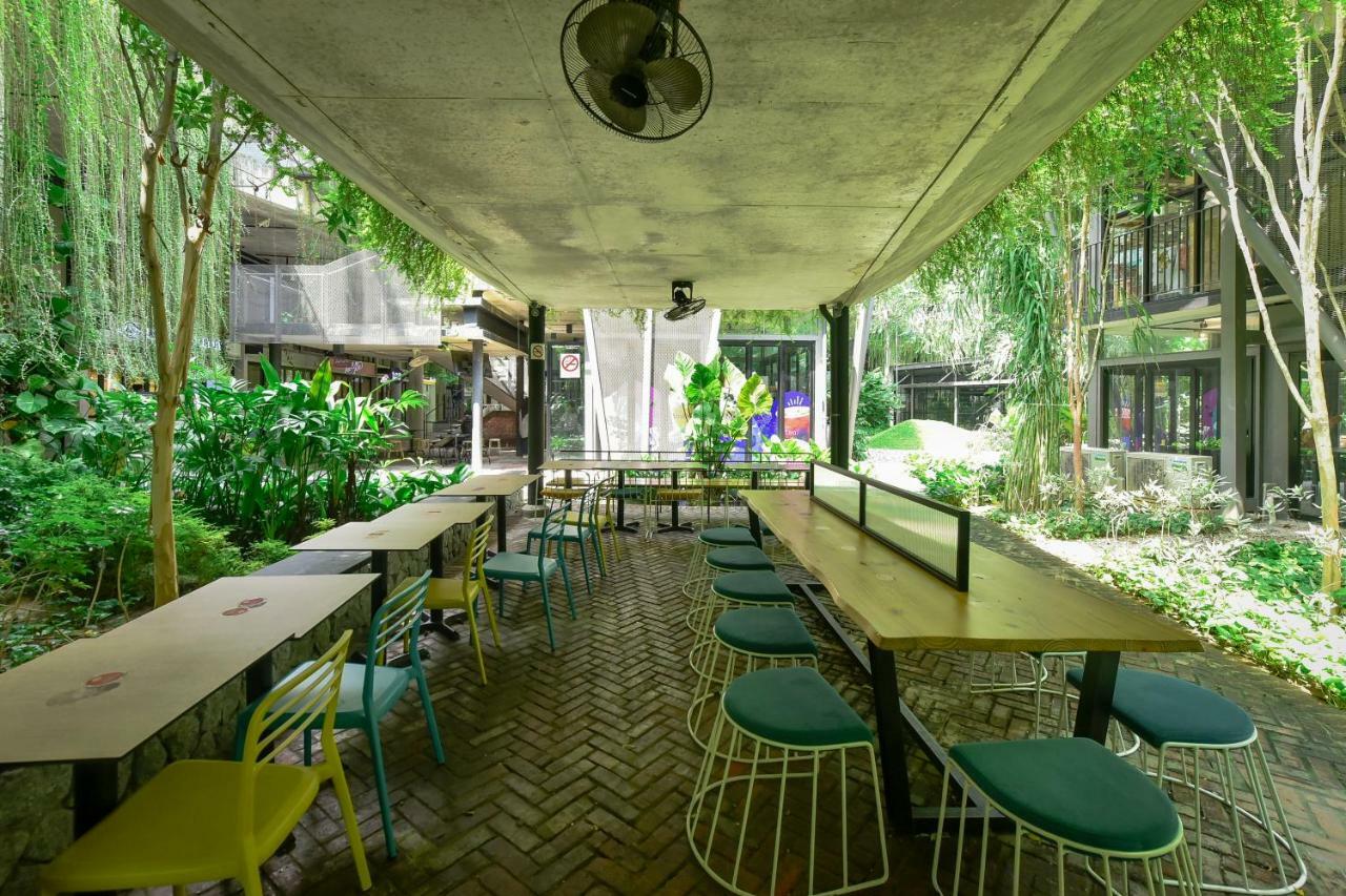 Tamarind Suites By Subhome Cyber Dzsaja Kültér fotó